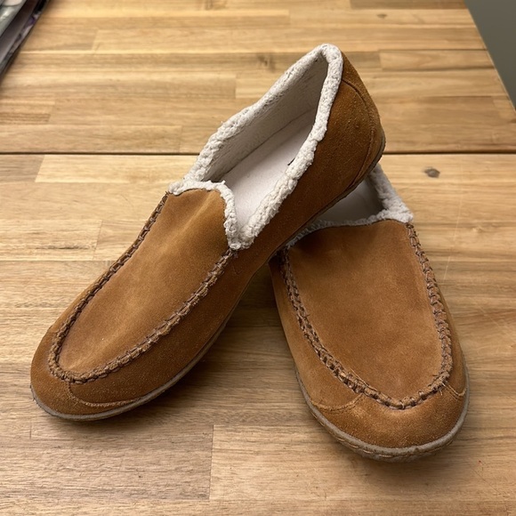 COLUMBIA Moccasin Slipper main image 10
